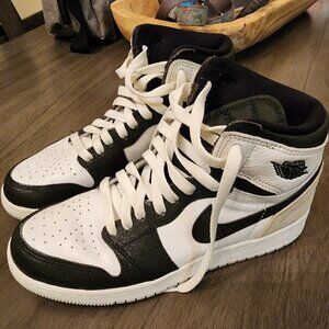 Size 6Y (7.5W) - Jordan 1 Retro OG High Stage Haze with Extra Laces